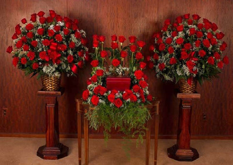Urn Tribute: All Roses – All red